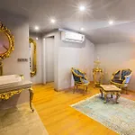 Real King Готель 4*