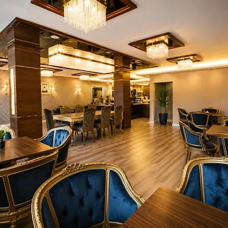 Real King Hotel 4*