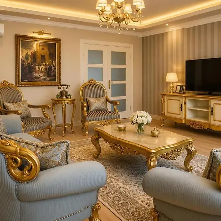 Real King Hotel 4*